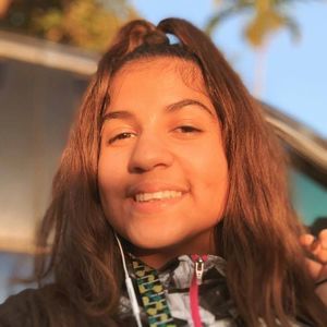 Meet your Posher, Lia